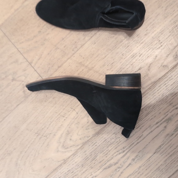 Dolce Vita booties - Picture 2 of 3